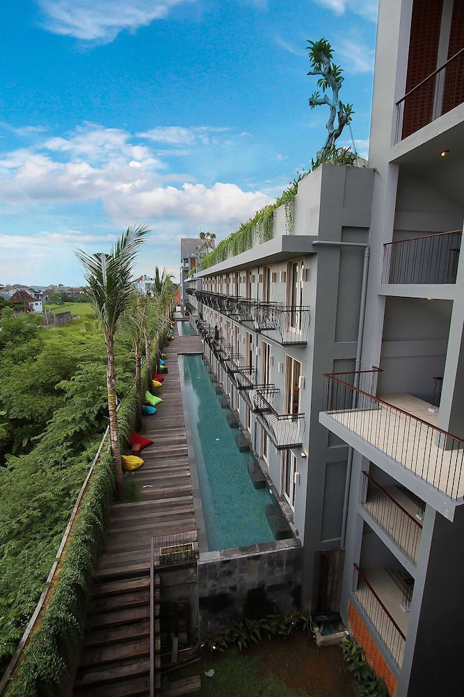 

Milano - Tanah Lot - FRii Bali Echo Beach