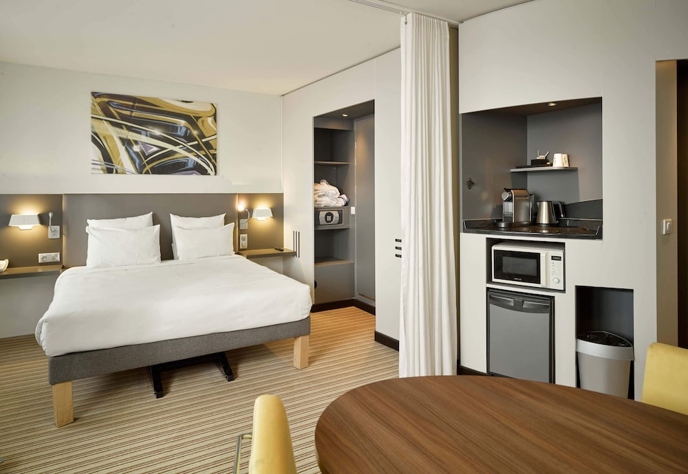 

Napoli - Massy - B&B HOTEL Vélizy Est