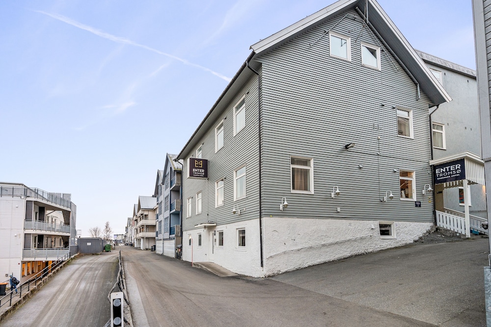 

Bari - Tromsø - Enter Backpack Hotel