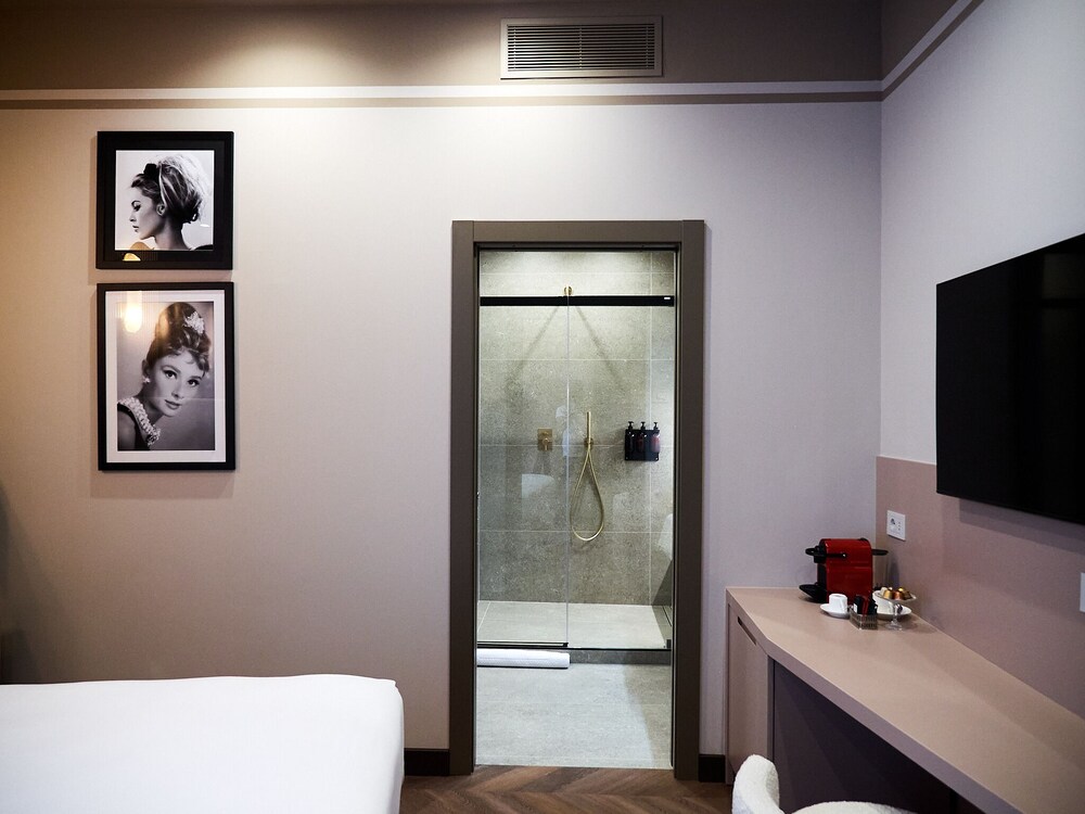 

Palermo - Bolzano Vicentino - The Glam Boutique Hotel & Apt