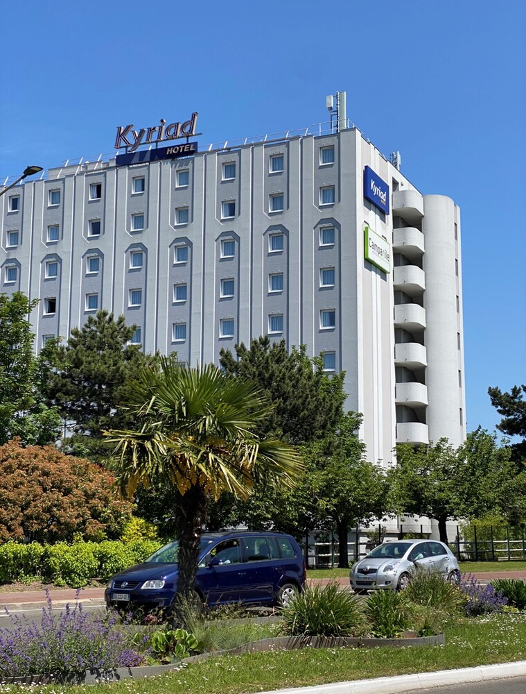 

Roma - Aulnay-sous-Bois - Campanile Blanc-Mesnil