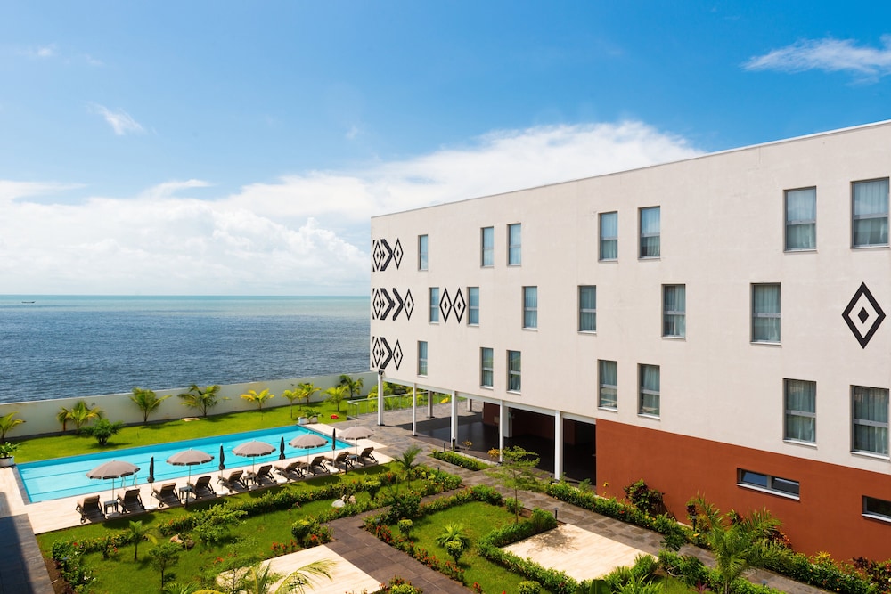 

Bologna - Conakry - Onomo Hotel Conakry