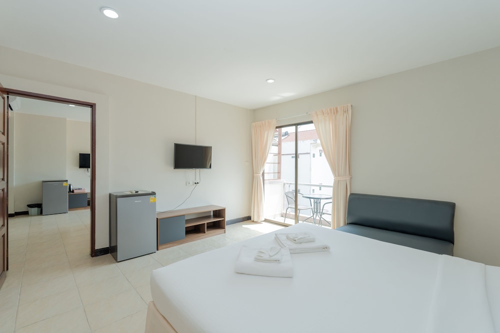 

Venezia - Karon Beach - Amarin Hotel Patong