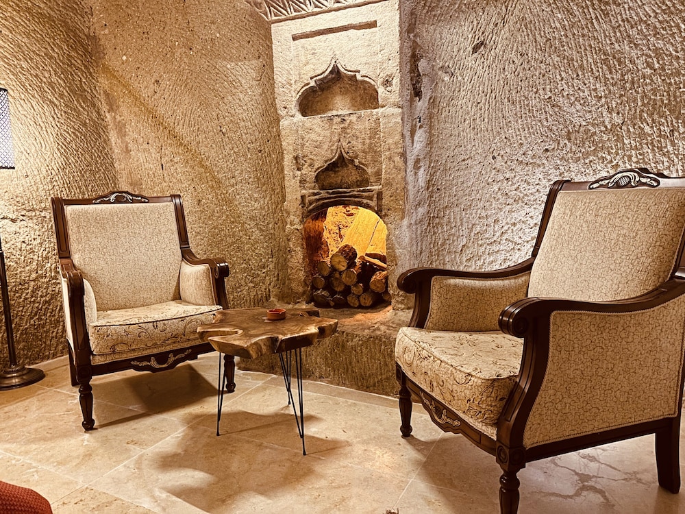 

Milano - Nevsehir - Asma Altı Cave