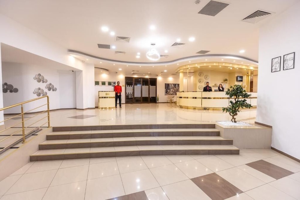 

Bologna - Otopeni - HOTEL SIR ROYAL