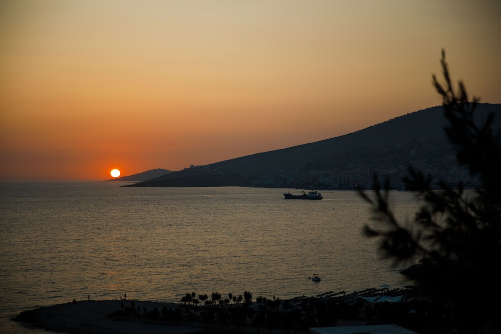 

Napoli - Sarandë - Grand Blue