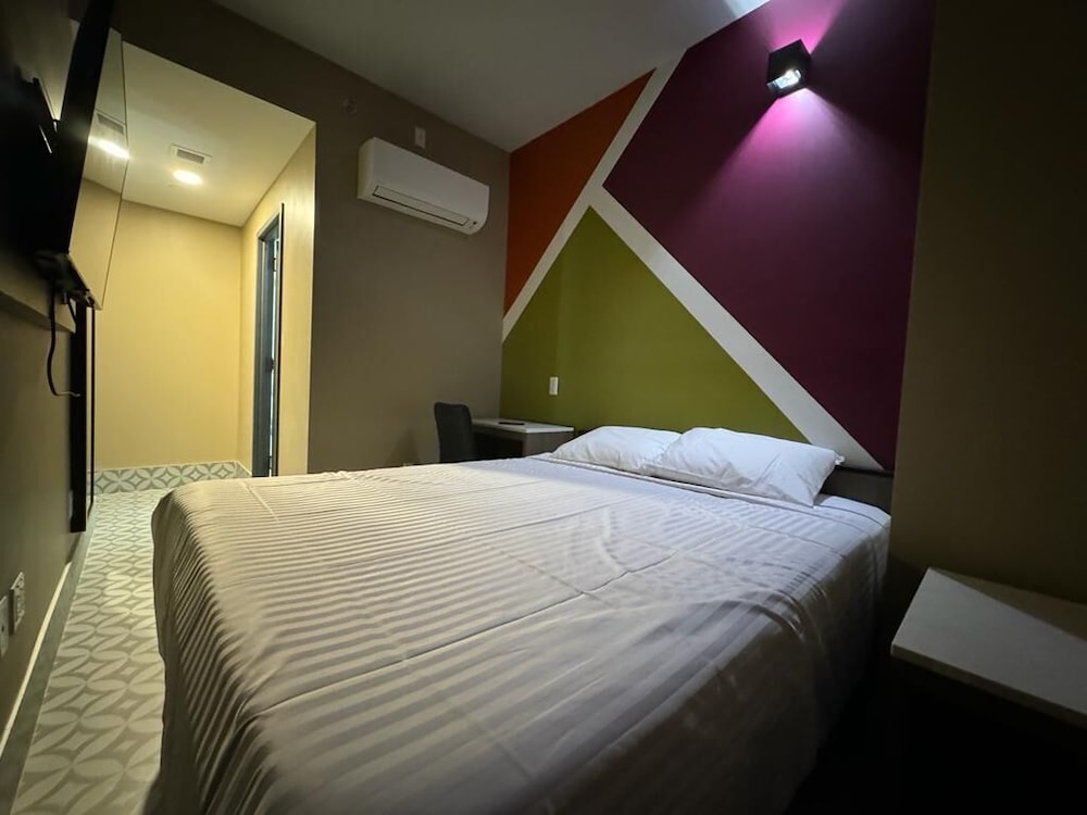 

Firenze - Brooklyn (NY) - Moon Hotel Brooklyn