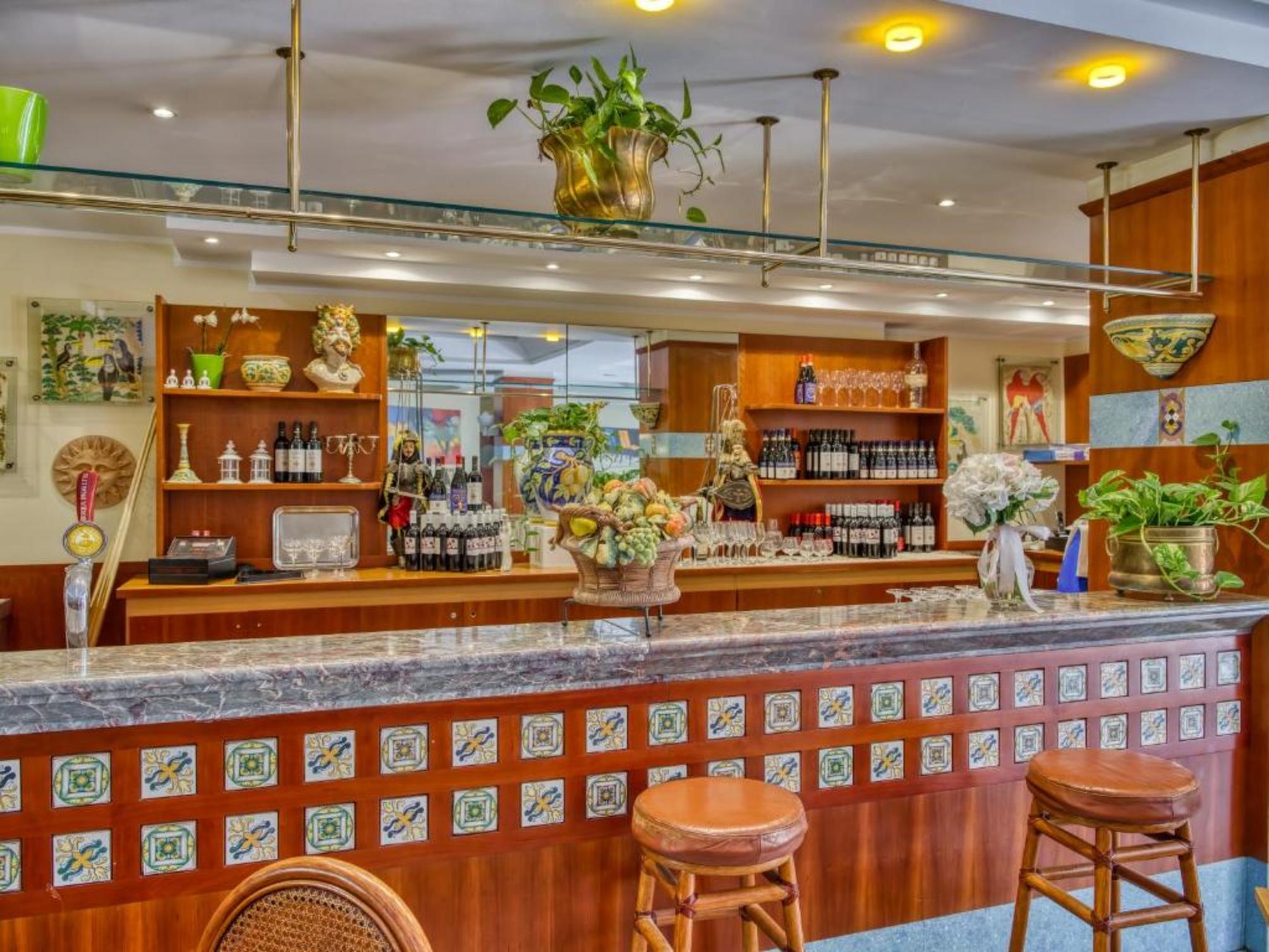 

Roma - Giardini Naxos - Hotel Caesar Palace