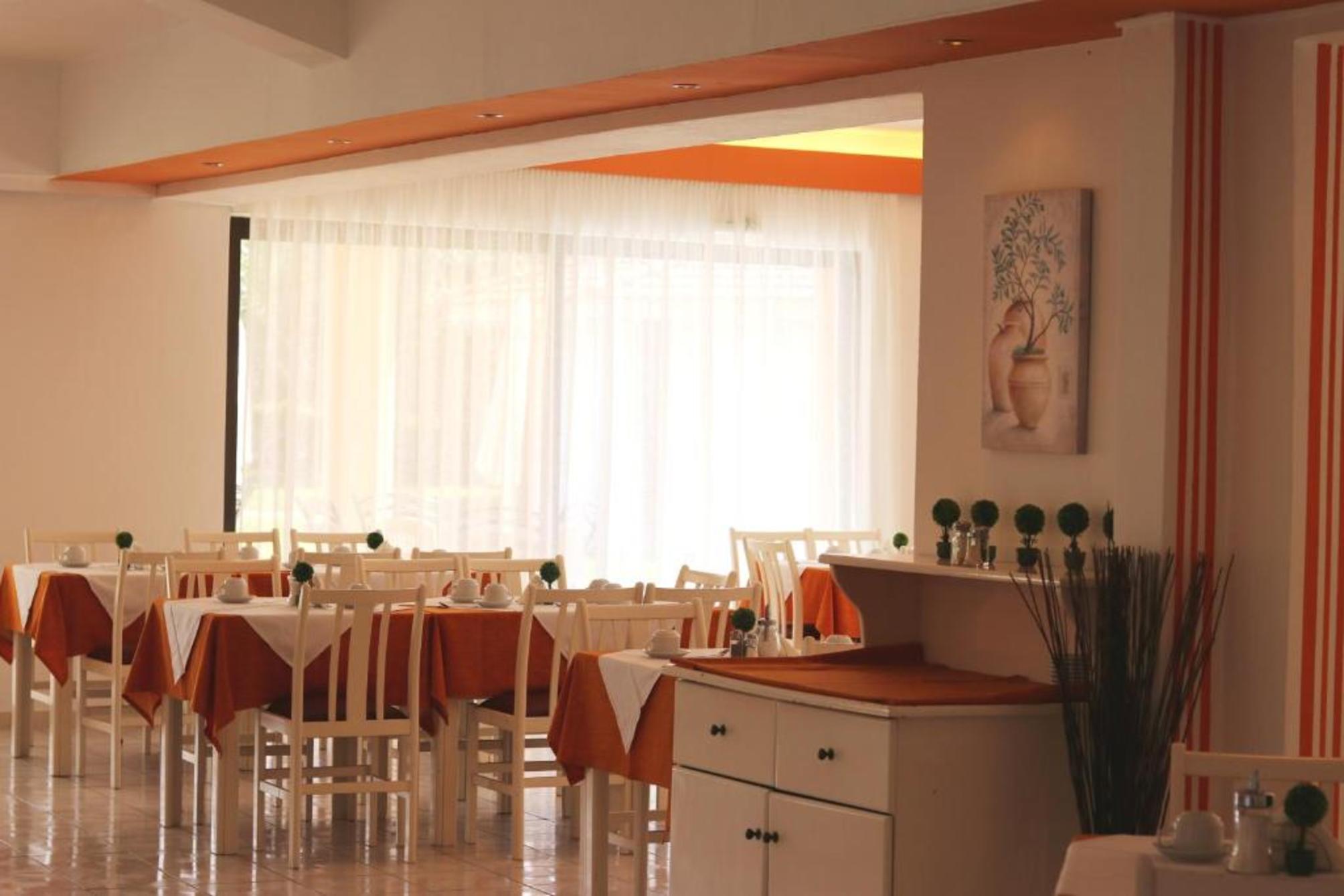 

Napoli - Roda, Corfù - Pegasus Hotel