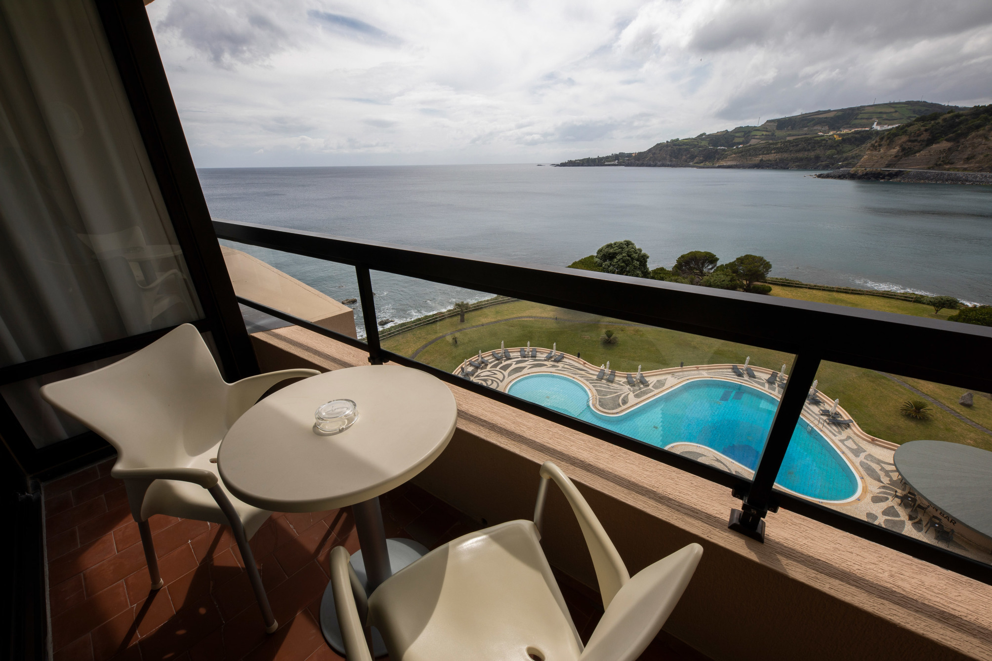 

Roma - Vila Franca do Campo - Pestana Bahia Praia Nature & Beach Resort