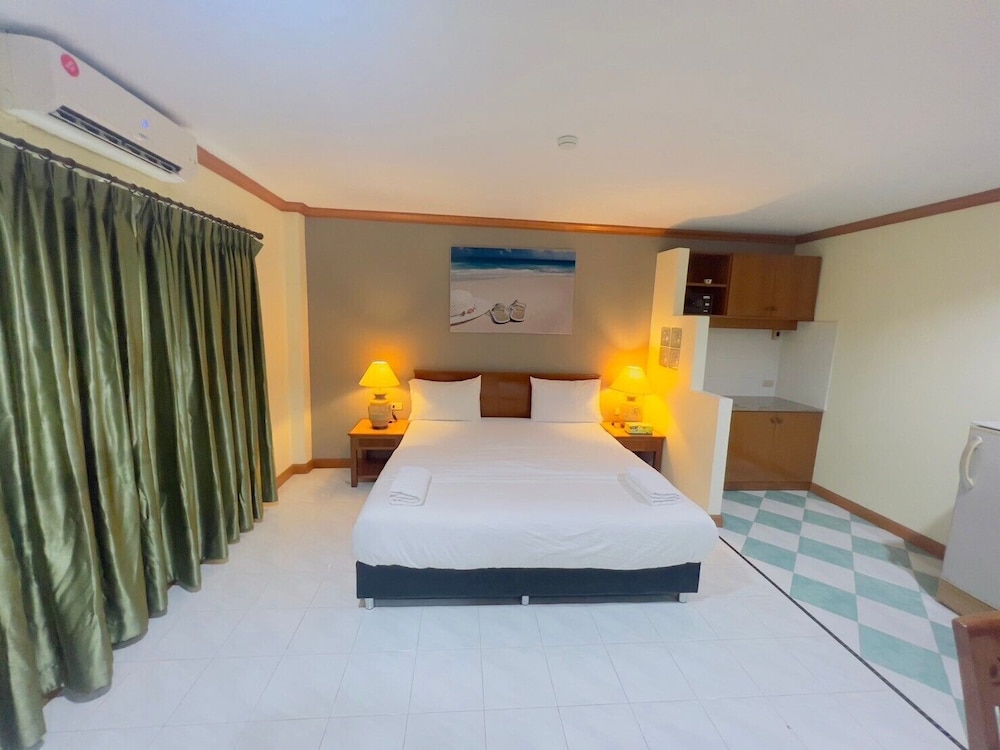 

Napoli - Patong Beach - Royal Vista