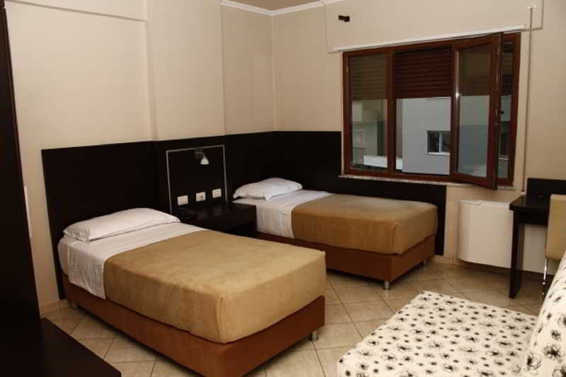 

Bologna - Costa albanese - Nais Beach Durres