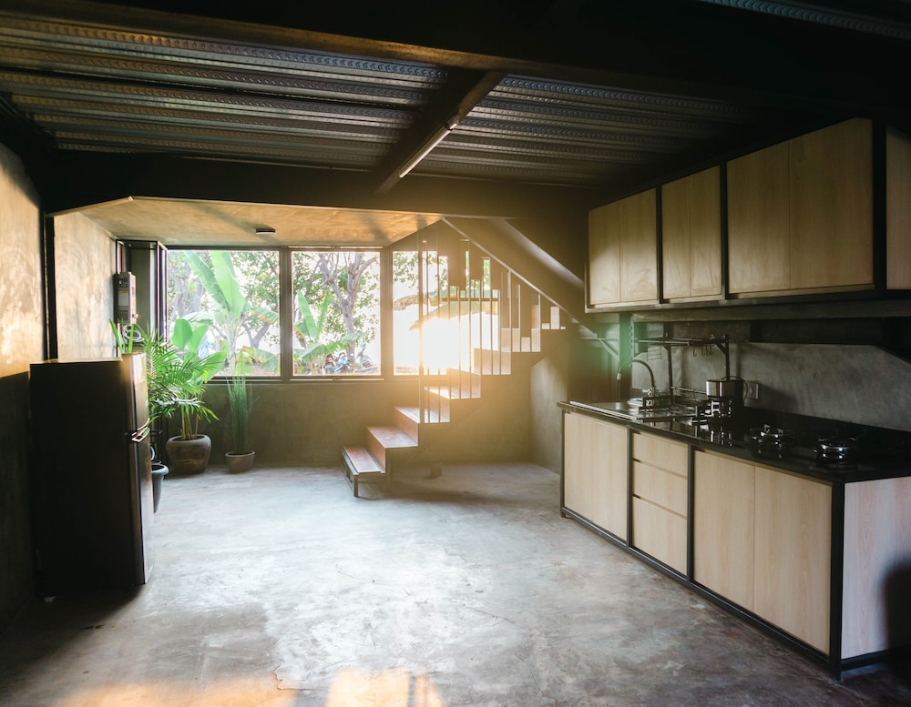 

Verona - Lovina - EJ House