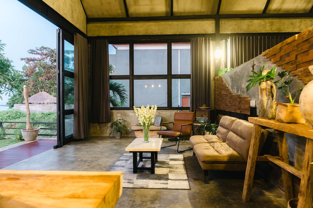 

Milano - Singaraja - EJ House