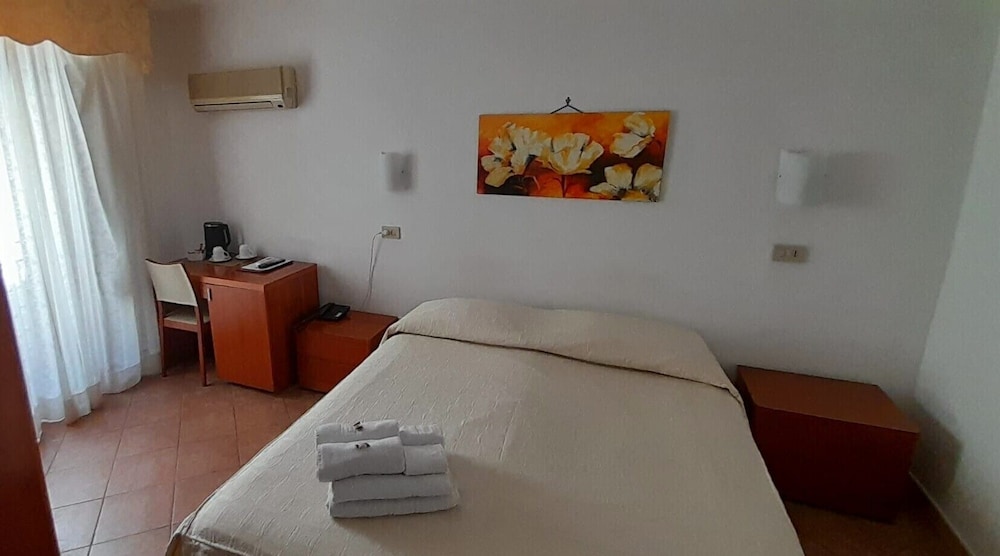 

Milano - Palermo - Hotel Tonic