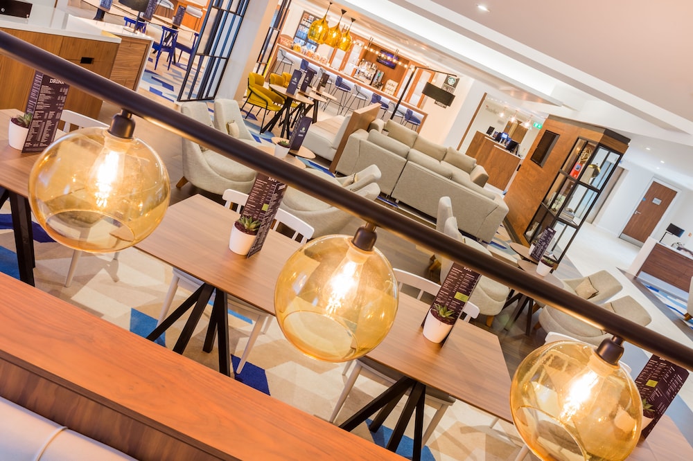 

Napoli - Glasgow - Courtyard by Marriott Glasgow Airport