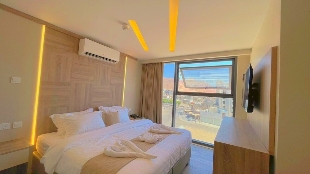 

Pisa - Aqaba - ALENA HOTEL