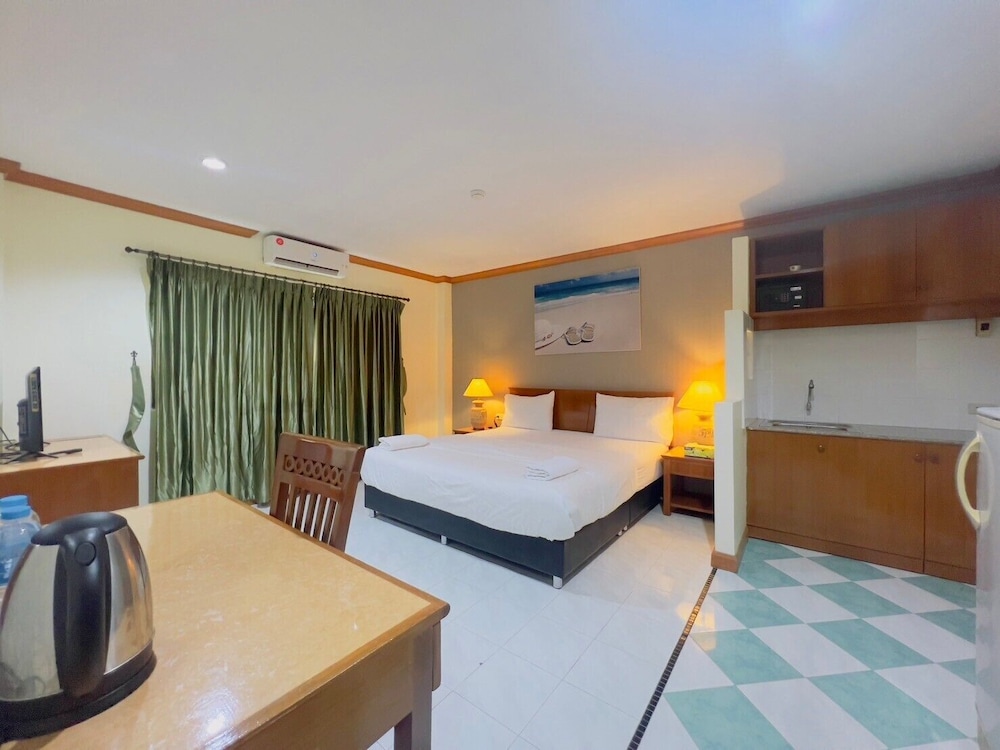 

Roma - Karon Beach - Royal Vista