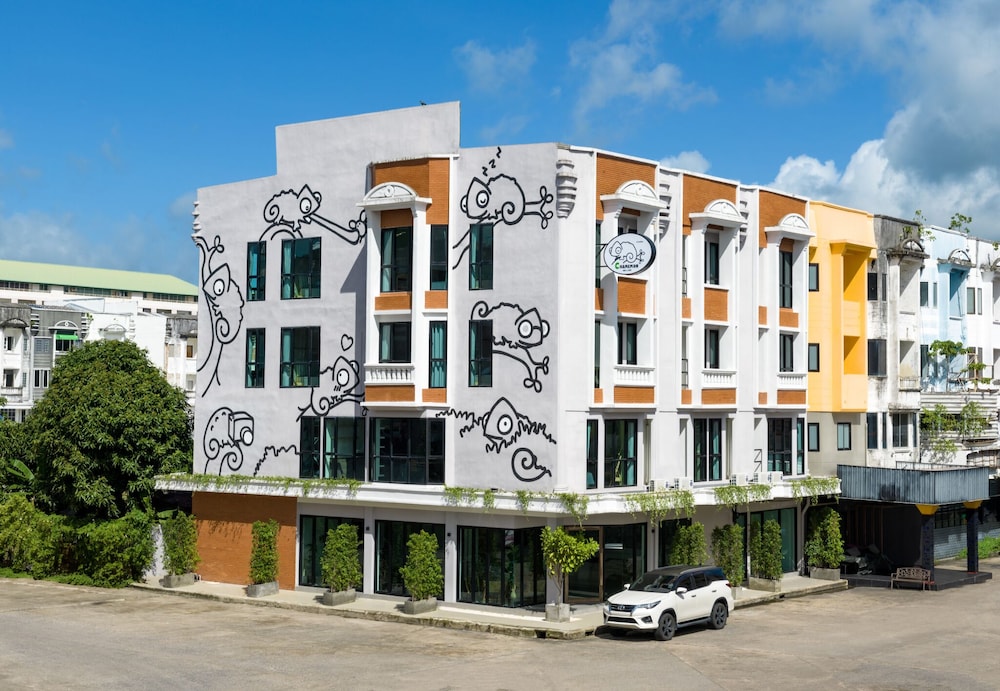 

Roma - Wichit - Chamemon Bed Phuket Town