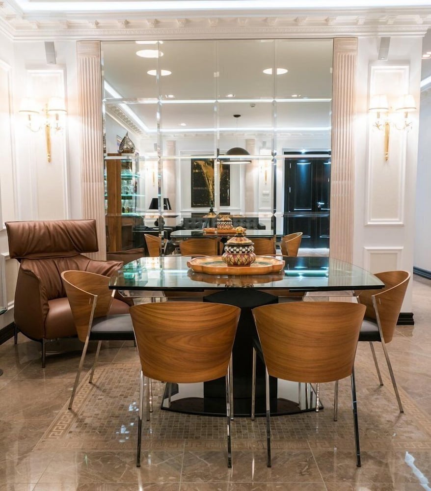 

Milano - Vogar - Diamond Suites by Reykjavik Keflavik Airport