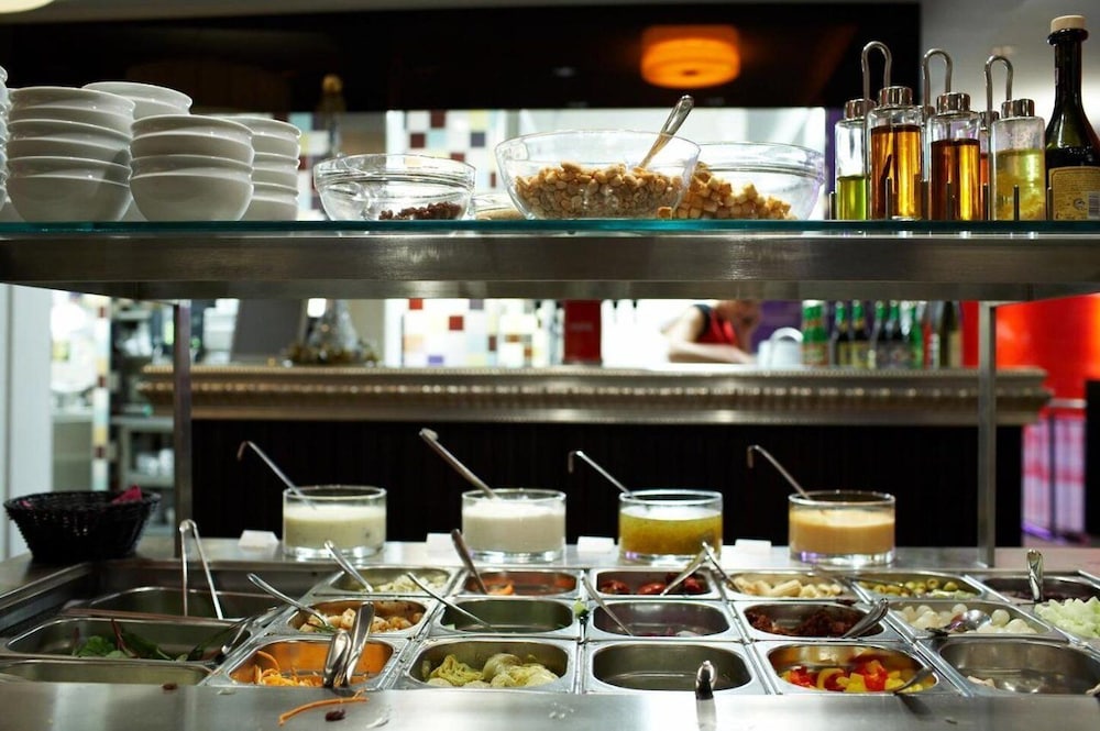 

Milano - Torshavn - Hotel Tórshavn