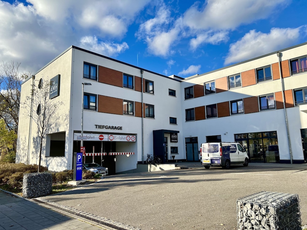 

Milano - Unterhaching - AMH - Wohnen auf Zeit