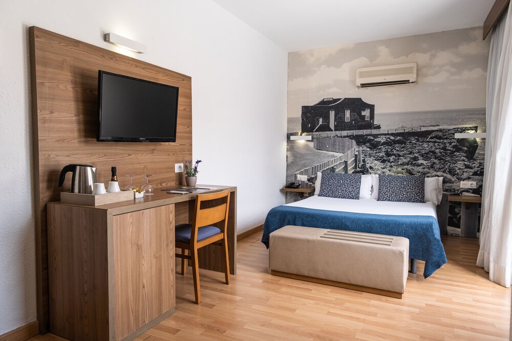 

Lamezia Terme - Santa Cruz de Tenerife - Hotel Adonis Plaza