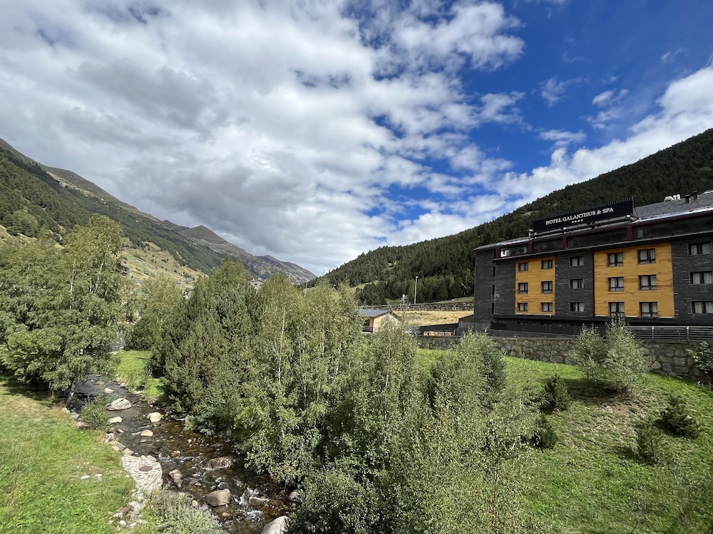

Milano - Sant Pere - Wuau! Hotel Galanthus & Spa