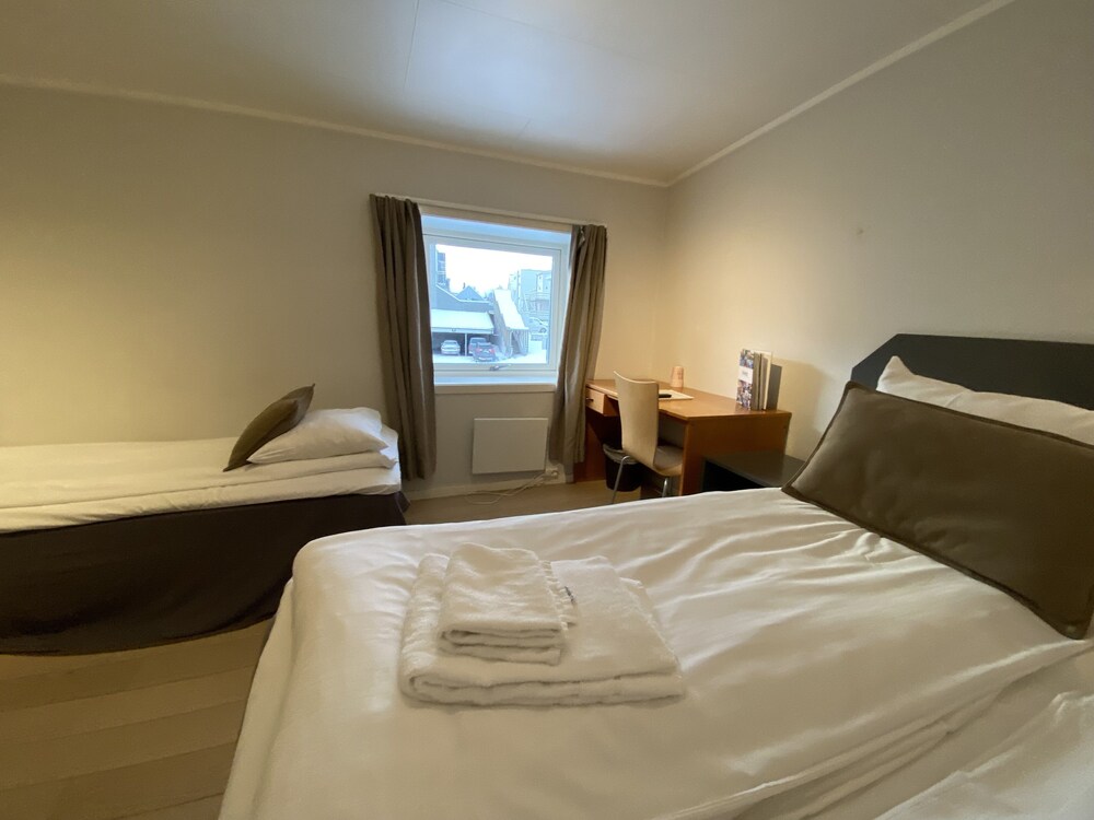 

Lamezia Terme - Tromsø - Enter Viking Hotel