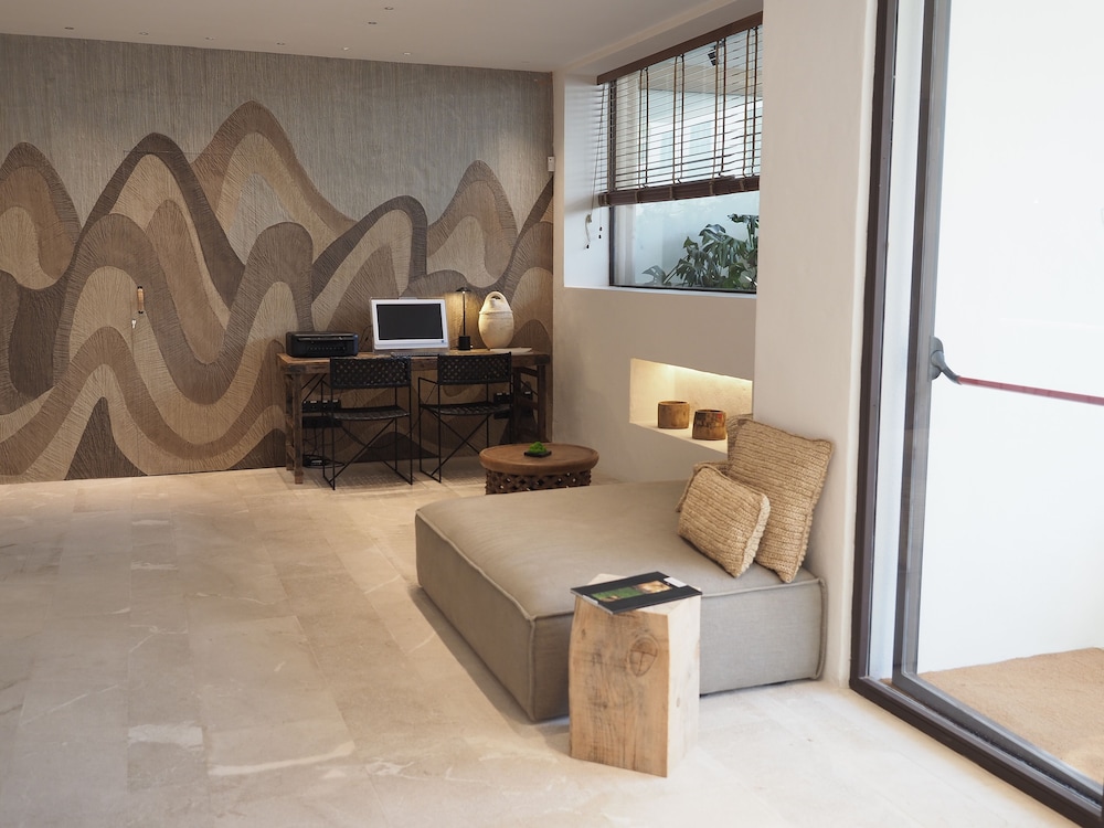 

Lamezia Terme - Calas de Mallorca - Barefoot Hotel Mallorca