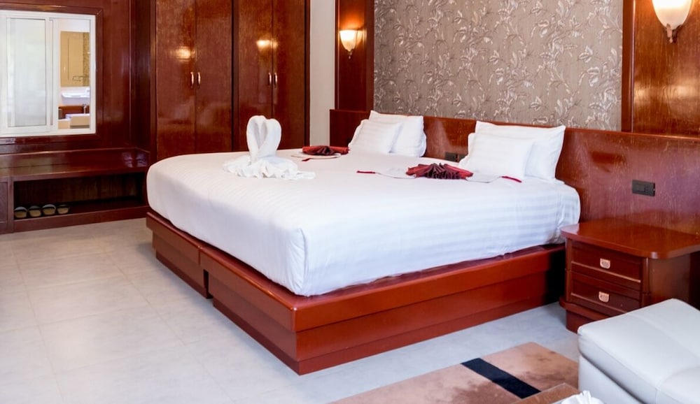 

Milano - Natai Beach, Phang-nga - Erawan Hotel