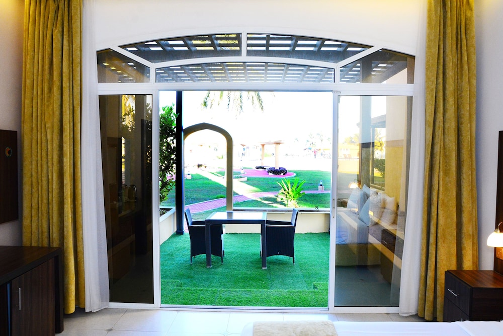 

Roma - Salalah - Samharam Resort Salalah