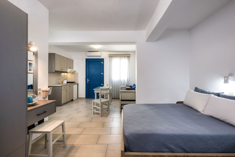 

Roma - Santorini-Akrotiri - Honeymoon Beach Studios
