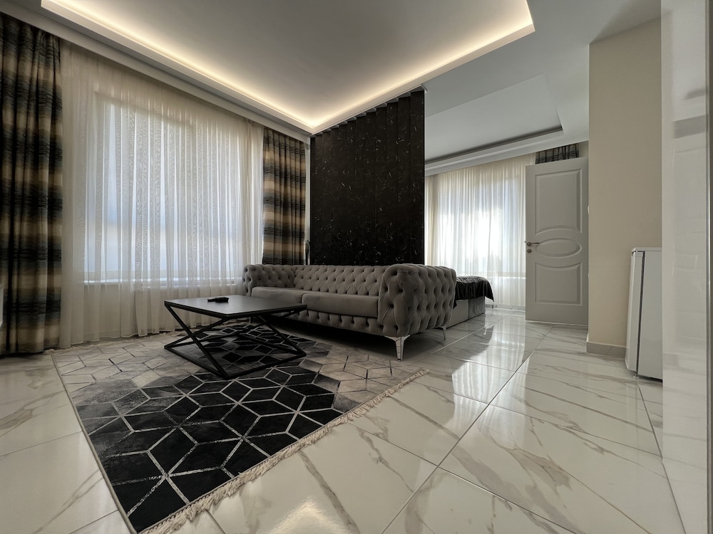 

Bari - Kayseri - Tower352