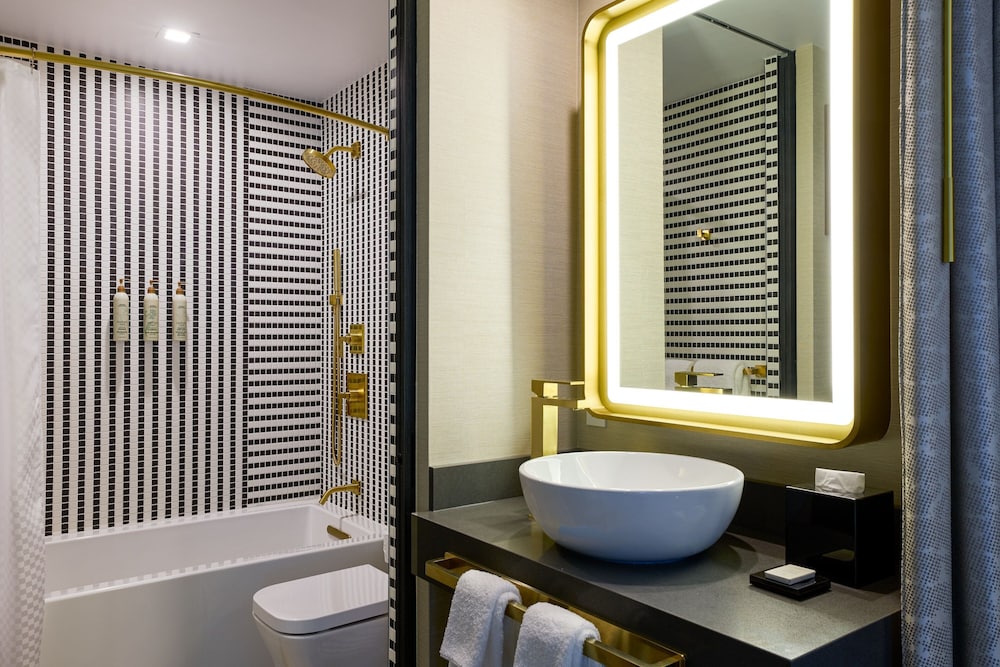 

Catania - Bronx - Renaissance New York Harlem Hotel