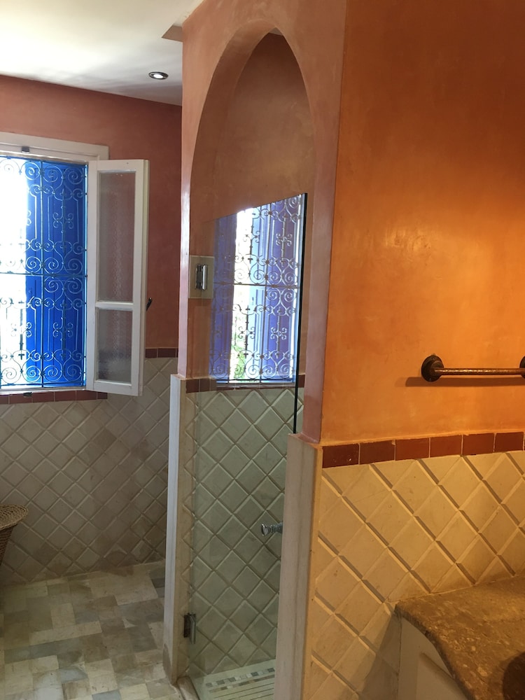 

Milano - Aghīr - Tamalou Djerba