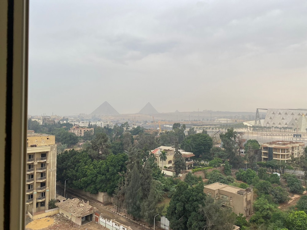 

Firenze - Il Cairo - pyramids grand museum inn