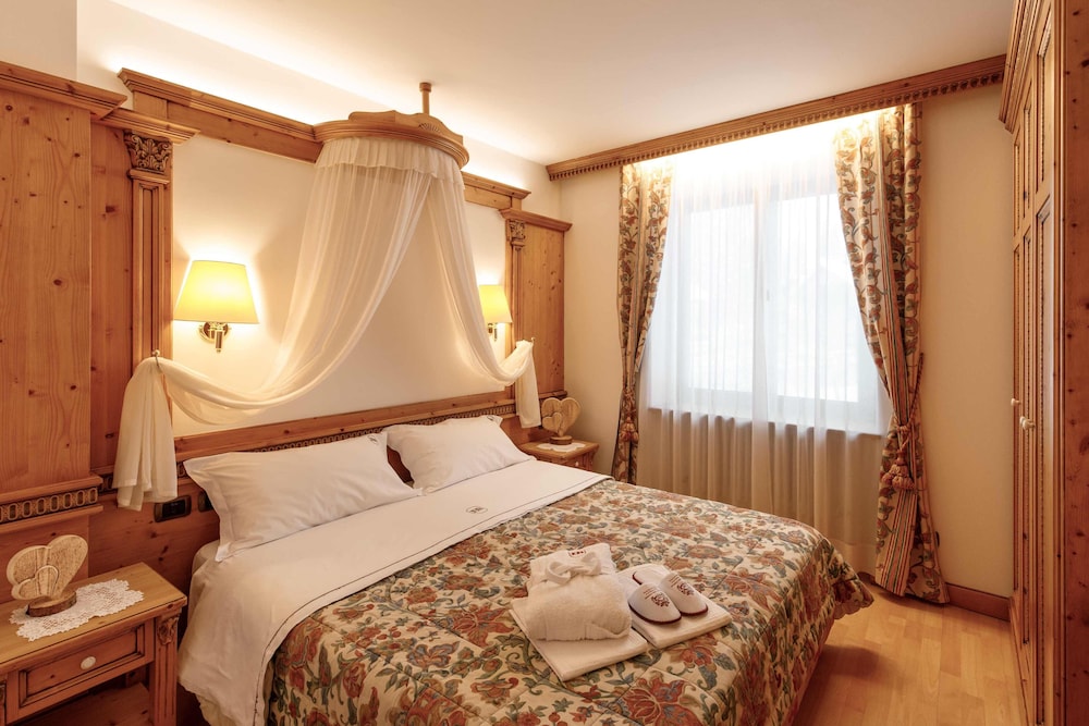 

Napoli - Val di Fassa, Montagna Italia - Hotel Belvedere