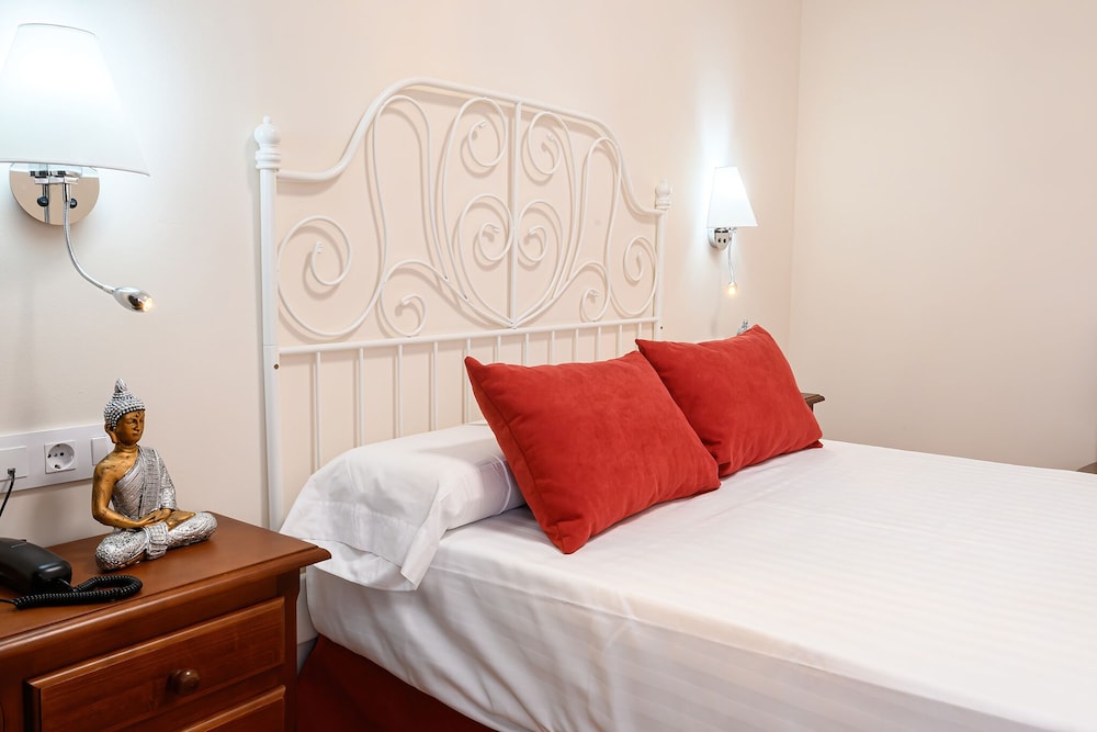 

Verona - Siviglia - Hotel H28 Camas