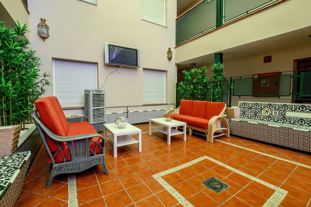 

Pisa - Mairena del Aljarafe - Hotel H28 Camas