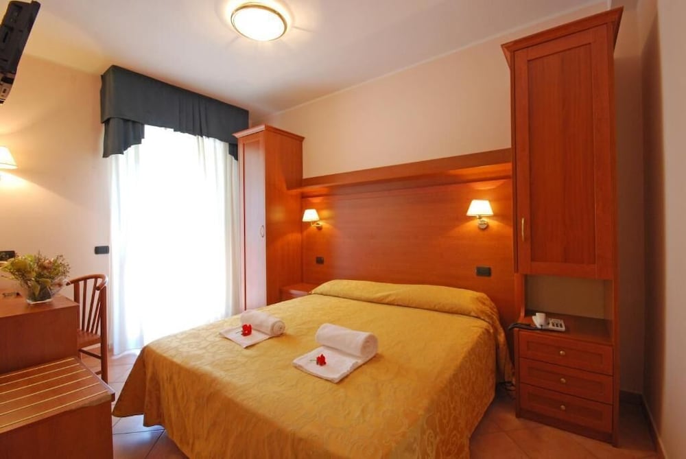

Milano - Cesenatico - Hotel Jole