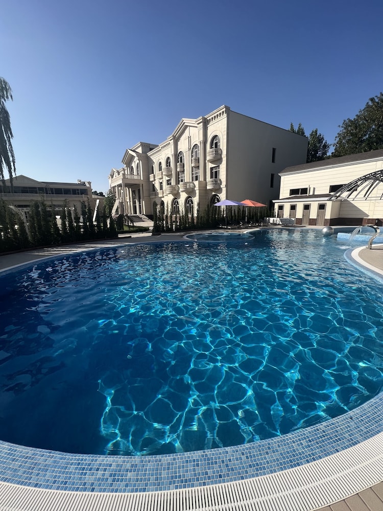

Milano - Samarkand - Zarafshon Parkside Hotel