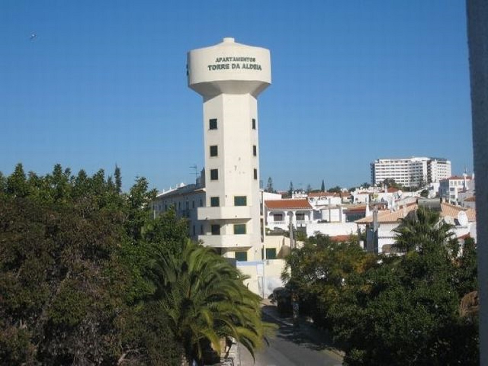 

Roma - Olhos de Agua - Torre da Aldeia by Umbral