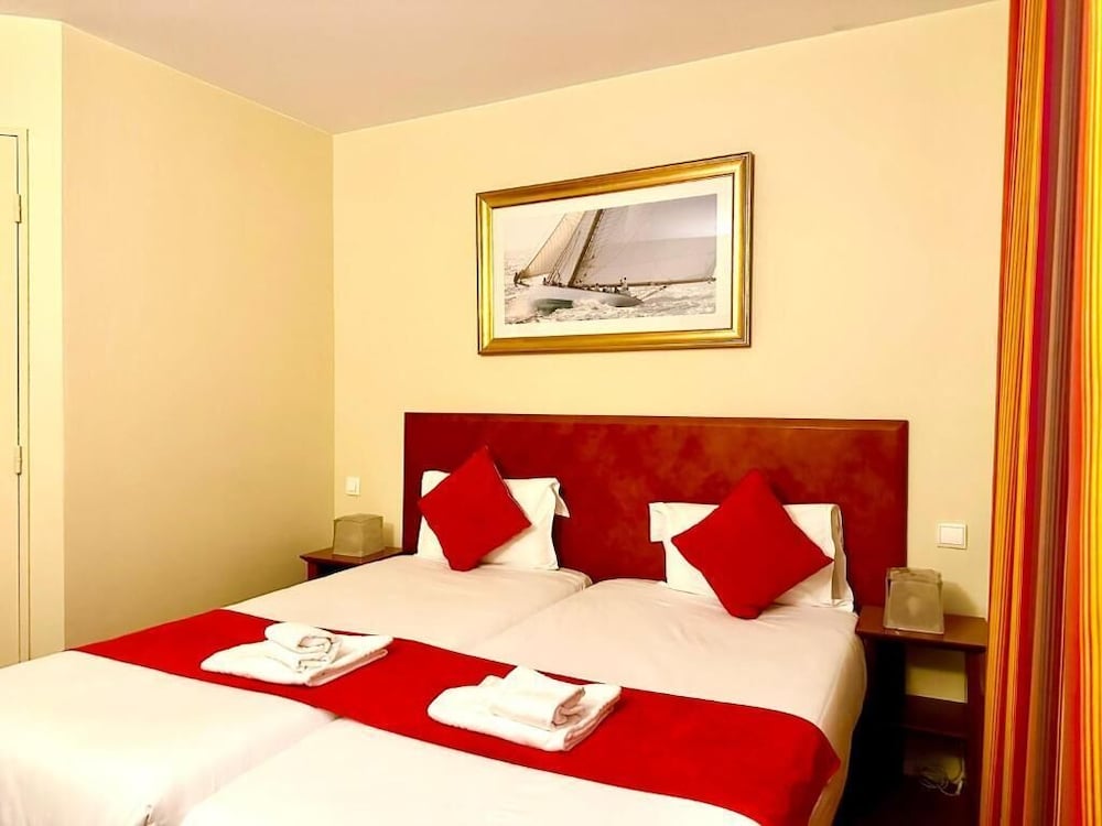 

Palermo - Saint-Denis (Ile-de-France) - Hotel Bellevue Montmartre