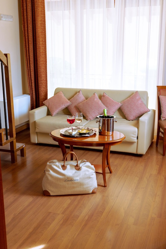 

Catania - Venezia, Aeroporto Marco Polo - Hotel Venice Resort Airport