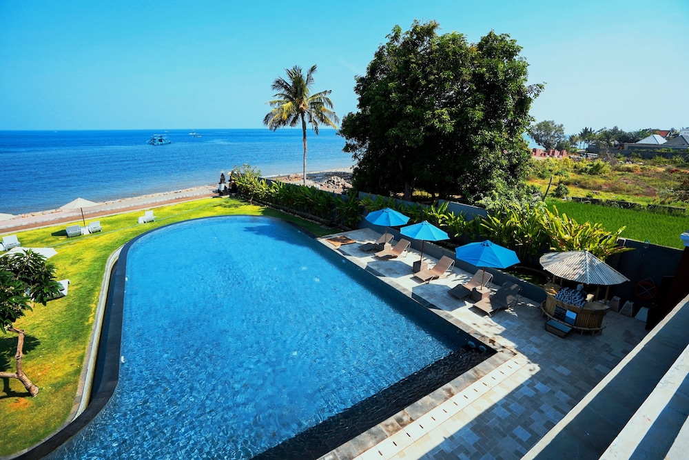 

Roma - Buleleng - Lovina Beach Club & Resort