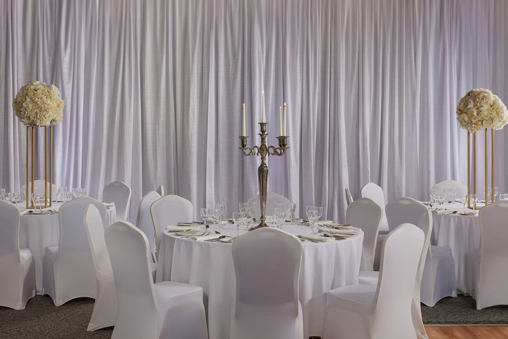 

Milano - Lucan - Springfield Hotel