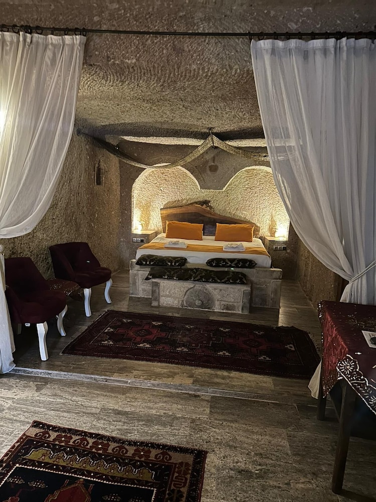 

Roma - Ürgüp - Cappadocia Cave House