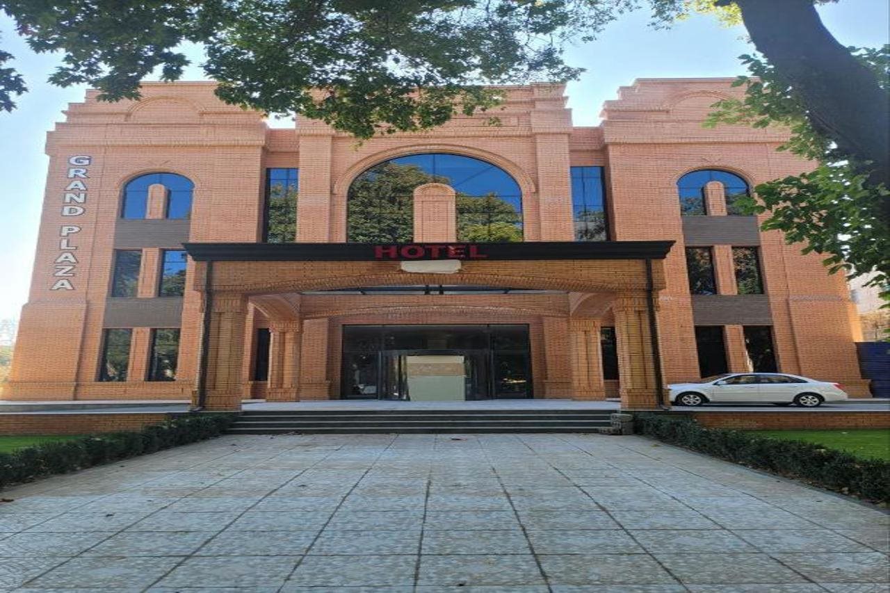 

Brindisi - Samarkand - Grand Plaza Hotel Samarkand
