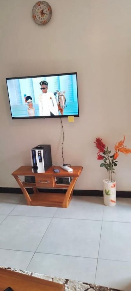 

Cagliari - Mtwapa - Lux Suites JSB Apartments Bamburi
